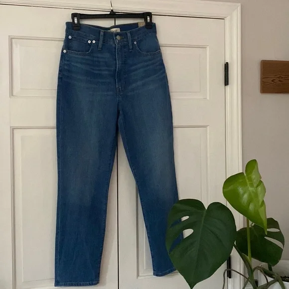 Madewell Perfect Vintage Crop Jean in Cartigan Wash Mid Wash Color Distressed 28